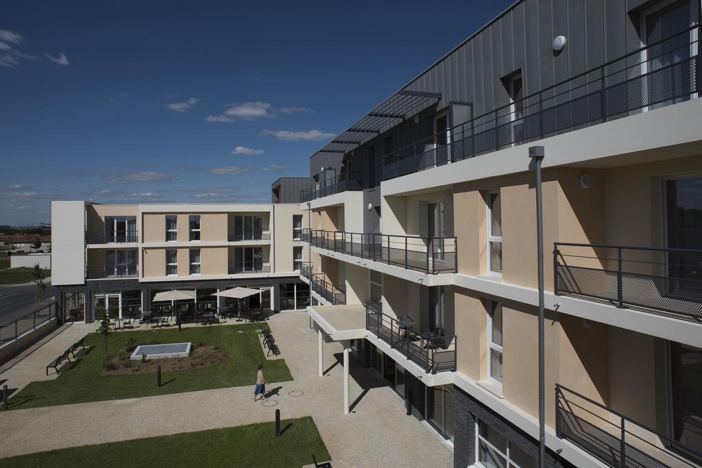 Domitys La Clef Des Champs Aparthotel Poitiers Ruang foto