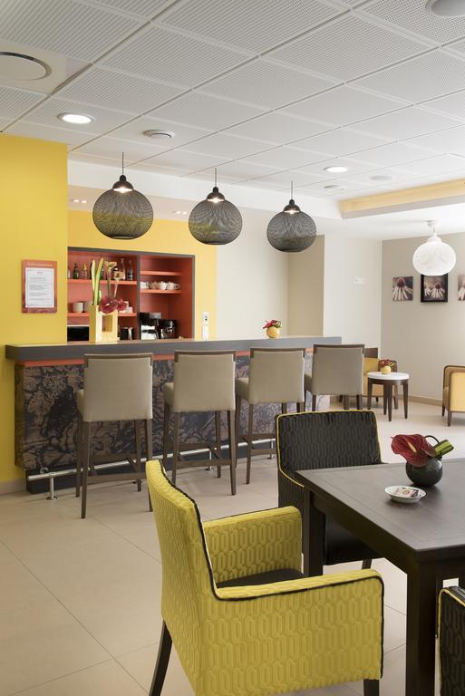 Domitys La Clef Des Champs Aparthotel Poitiers Ruang foto